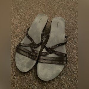 Clark’s wedge sandals 11M